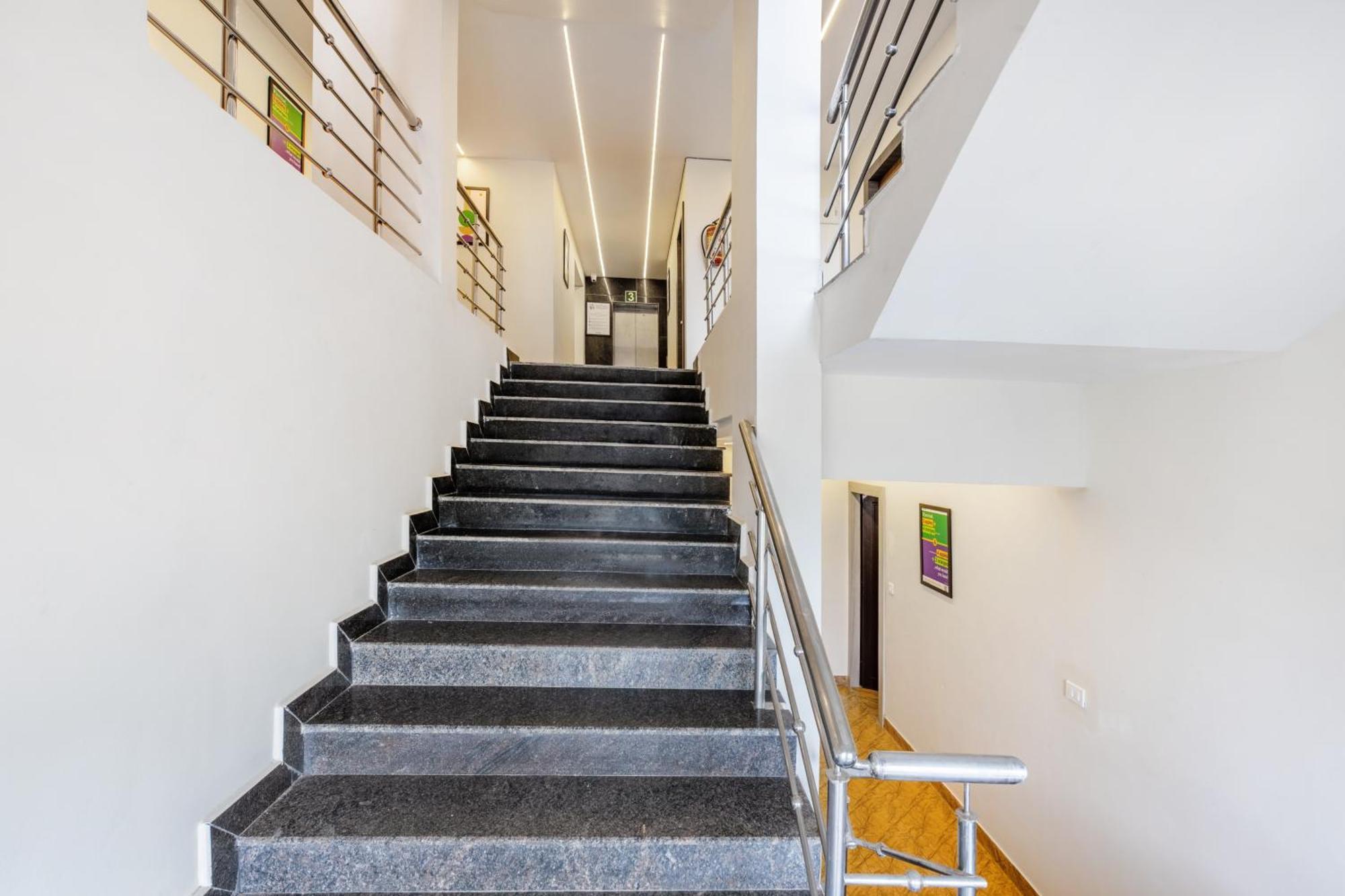 Treebo Sky City Grand, 5 Min From Mangalore Airport Bagian luar foto