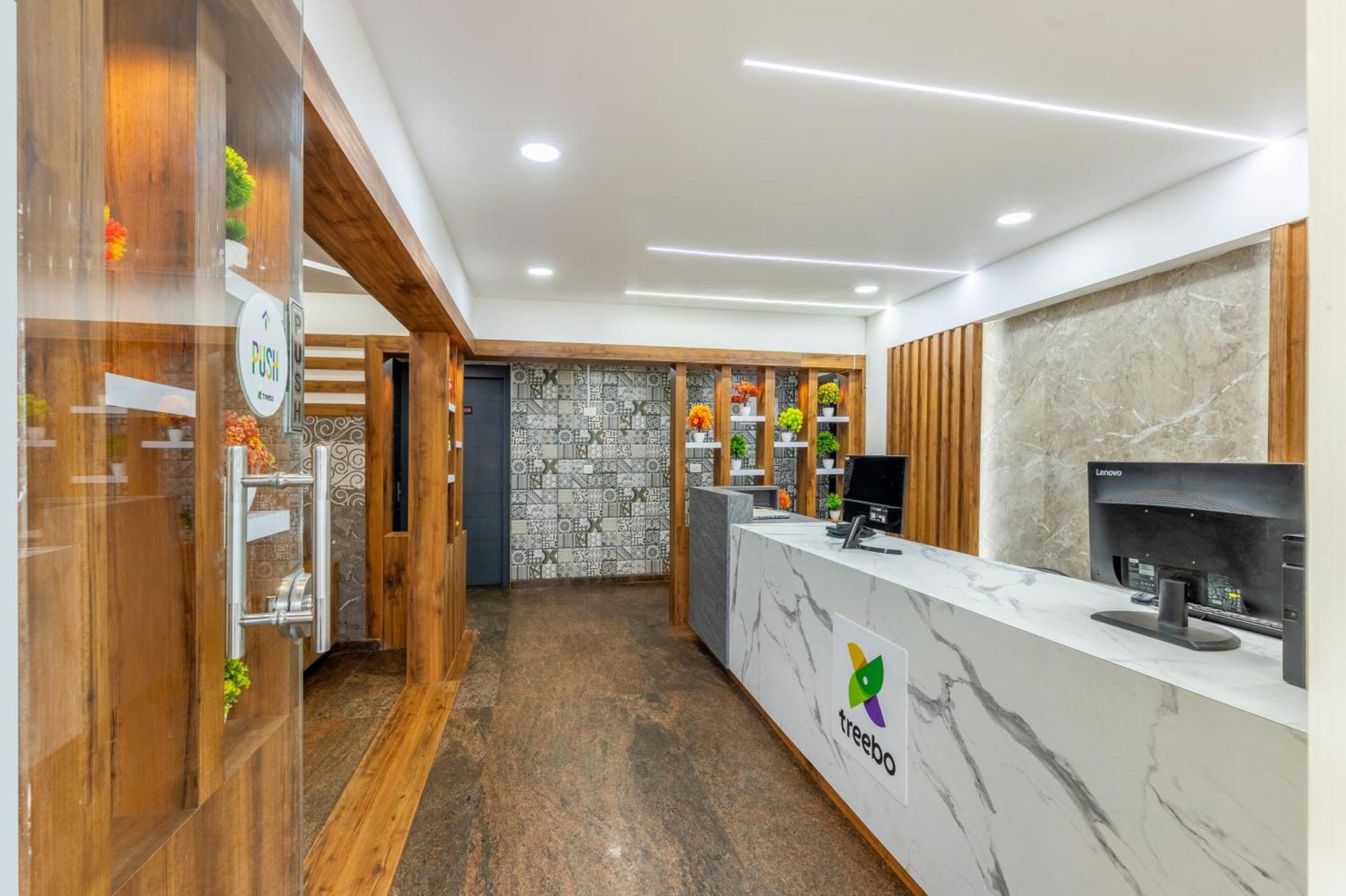 Treebo Sky City Grand, 5 Min From Mangalore Airport Bagian luar foto